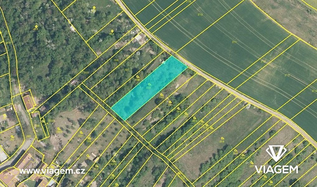 Prodej zahrady 785 m², Mouřínov – náhled fotky 3