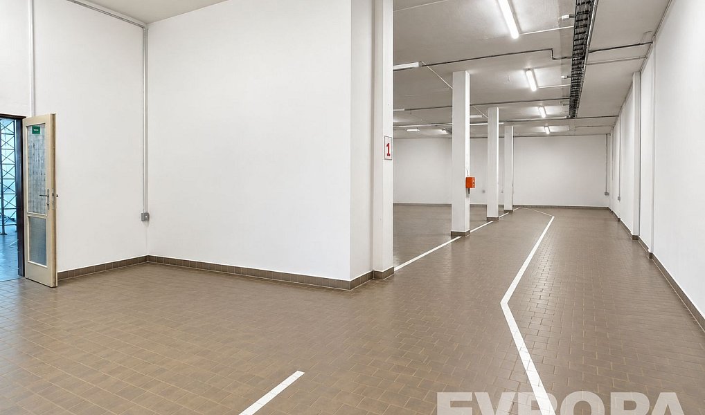 Pronájem skladovacích prostor 502 m², Kolín – náhled fotky 9
