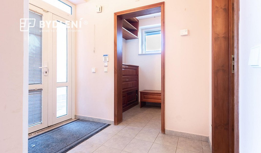 Prodej domu 250 m² s pozemkem 1 975 m², Zahořany – náhled fotky 7