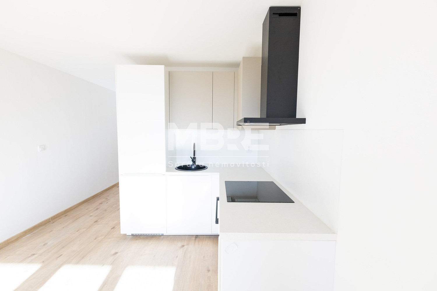 Pronájem bytu 1+kk 30 m² — photo 3