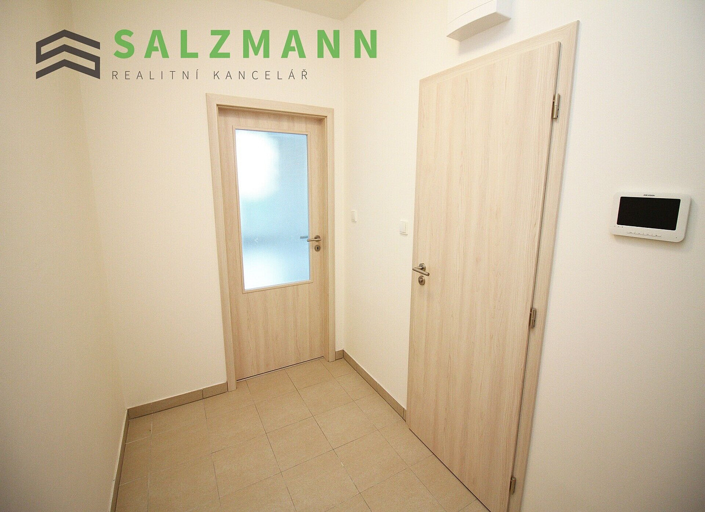 Pronájem bytu 1+kk 29 m² - Więcej