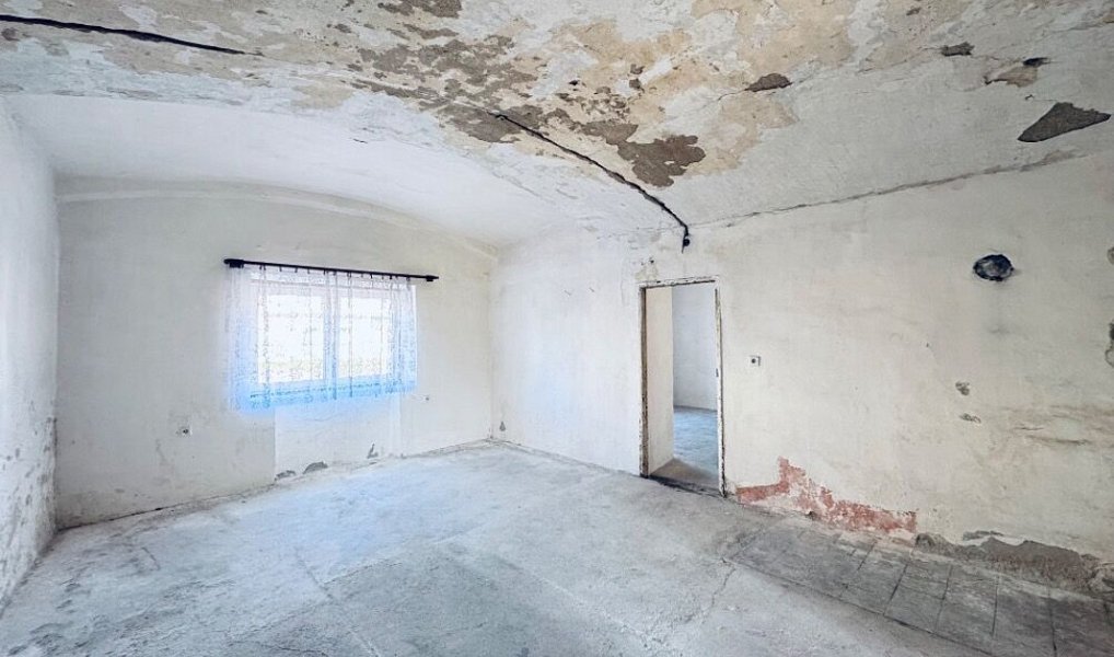 Prodej domu 328 m² s pozemkem 950 m², Vráž – náhled fotky 25