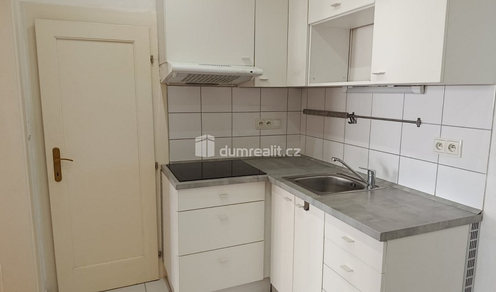 Pronájem bytu 2+kk, 58 m², Strašnice - Praha 10, Praha