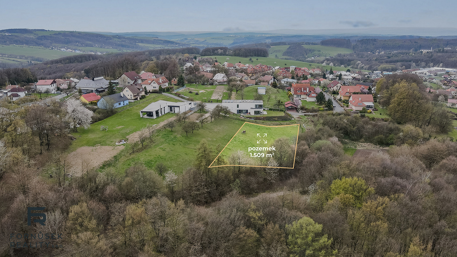 Prodej pozemku 1509 m² – pohled 5