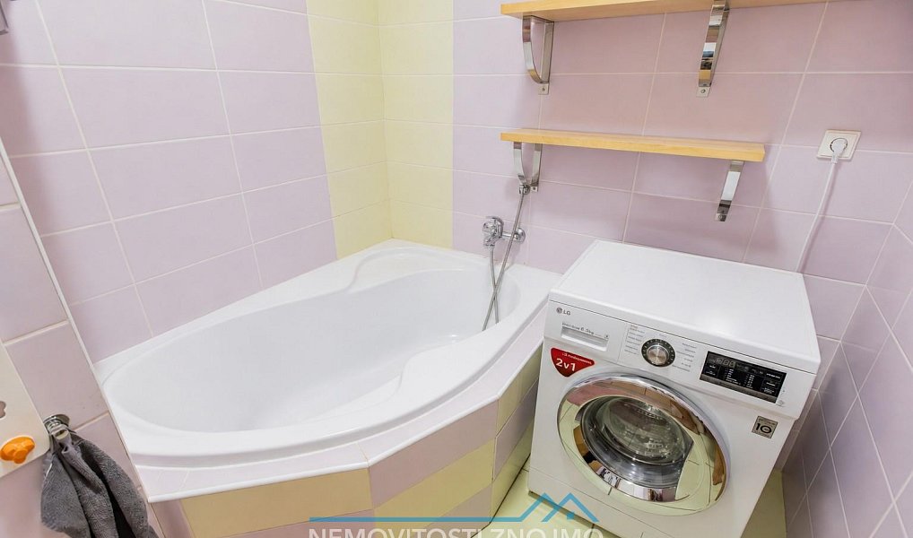 Prodej bytu 4+kk 89 m², Znojmo – náhled fotky 16