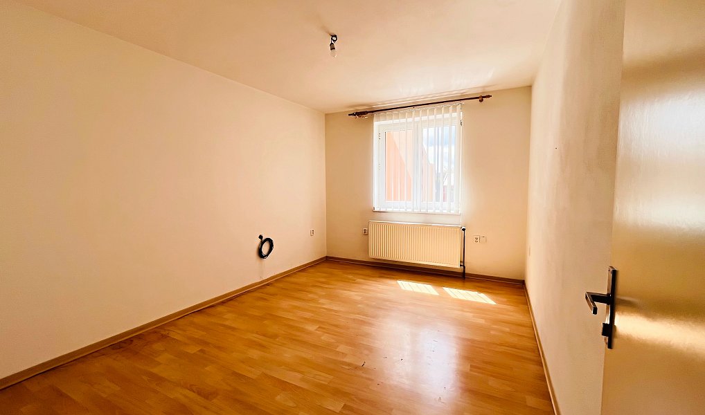 Prodej domu 260 m² s pozemkem 2 162 m², Kunovice – náhled fotky 13