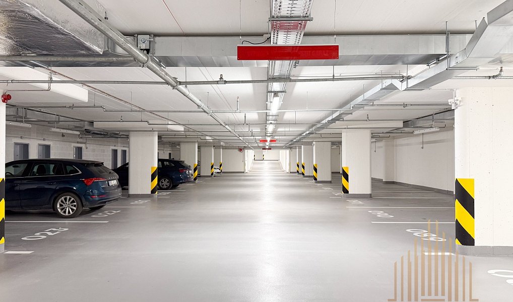 Pronájem garážového stání 13 m2, Praha - Hloubětín, Praha – náhled fotky 2