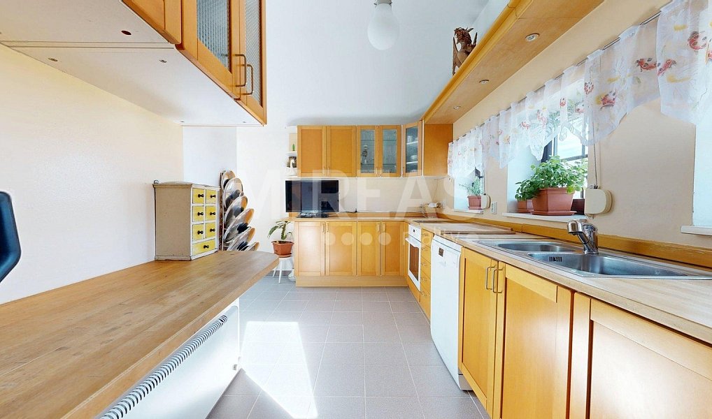 Prodej domu 444 m² s pozemkem 2 226 m², Stožec – náhled fotky 6