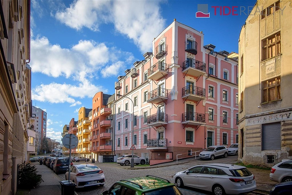 Pronájem bytu 4+kk 135 m²