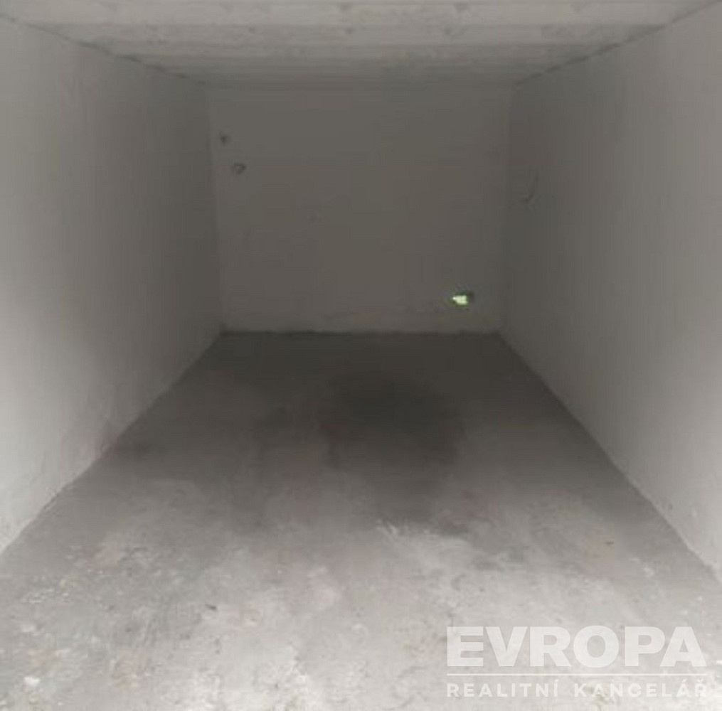 Pardubice, Semtin, garáž, 19 m2, pronájem – fotografie 5