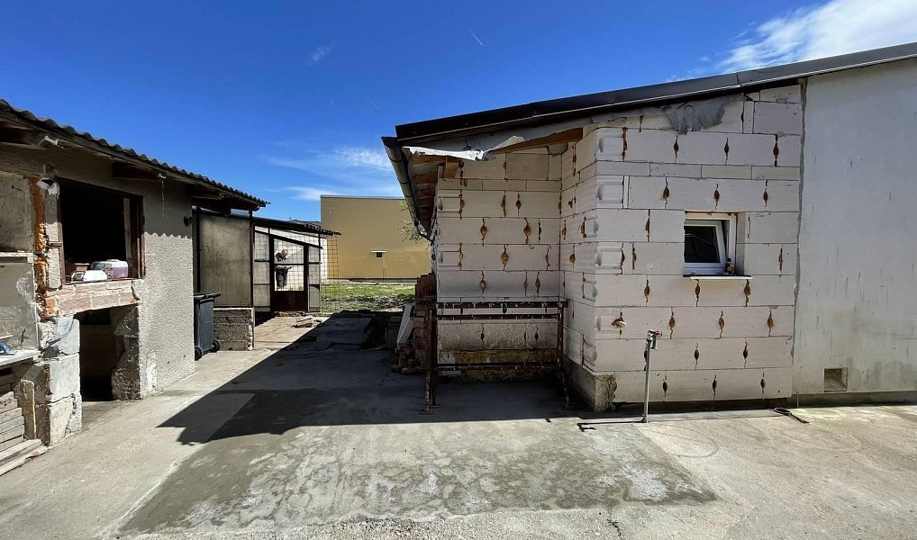 Prodej domu 228 m² s pozemkem 800 m², Tuřice – náhled fotky 28