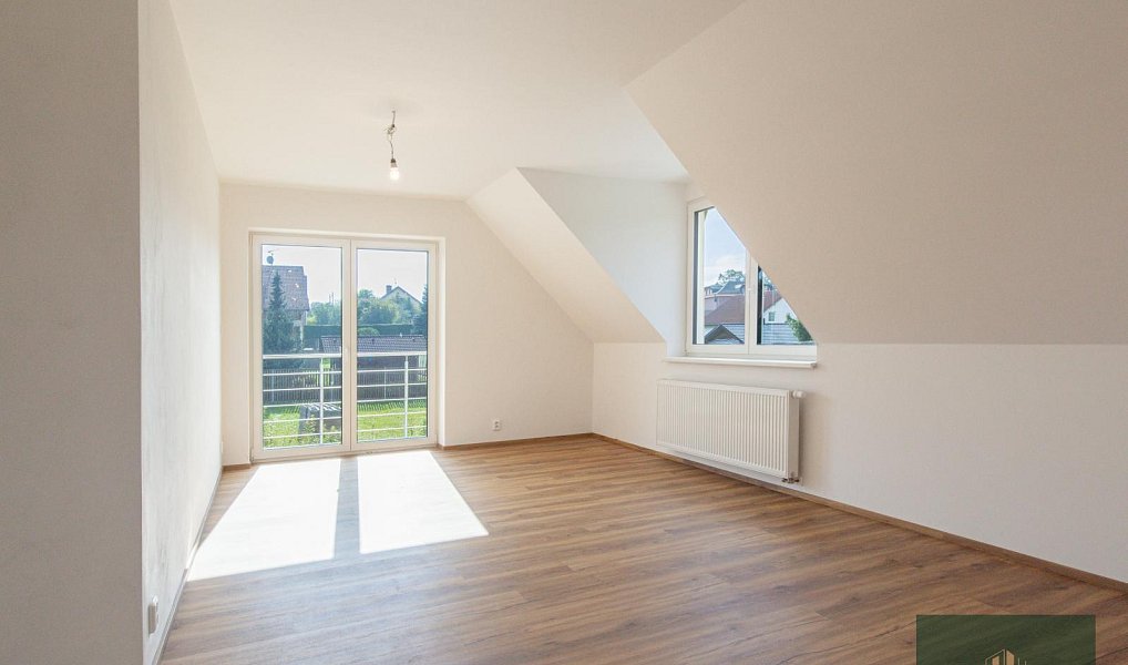 Prodej domu 240 m² s pozemkem 1 011 m², Rokycany – náhled fotky 22