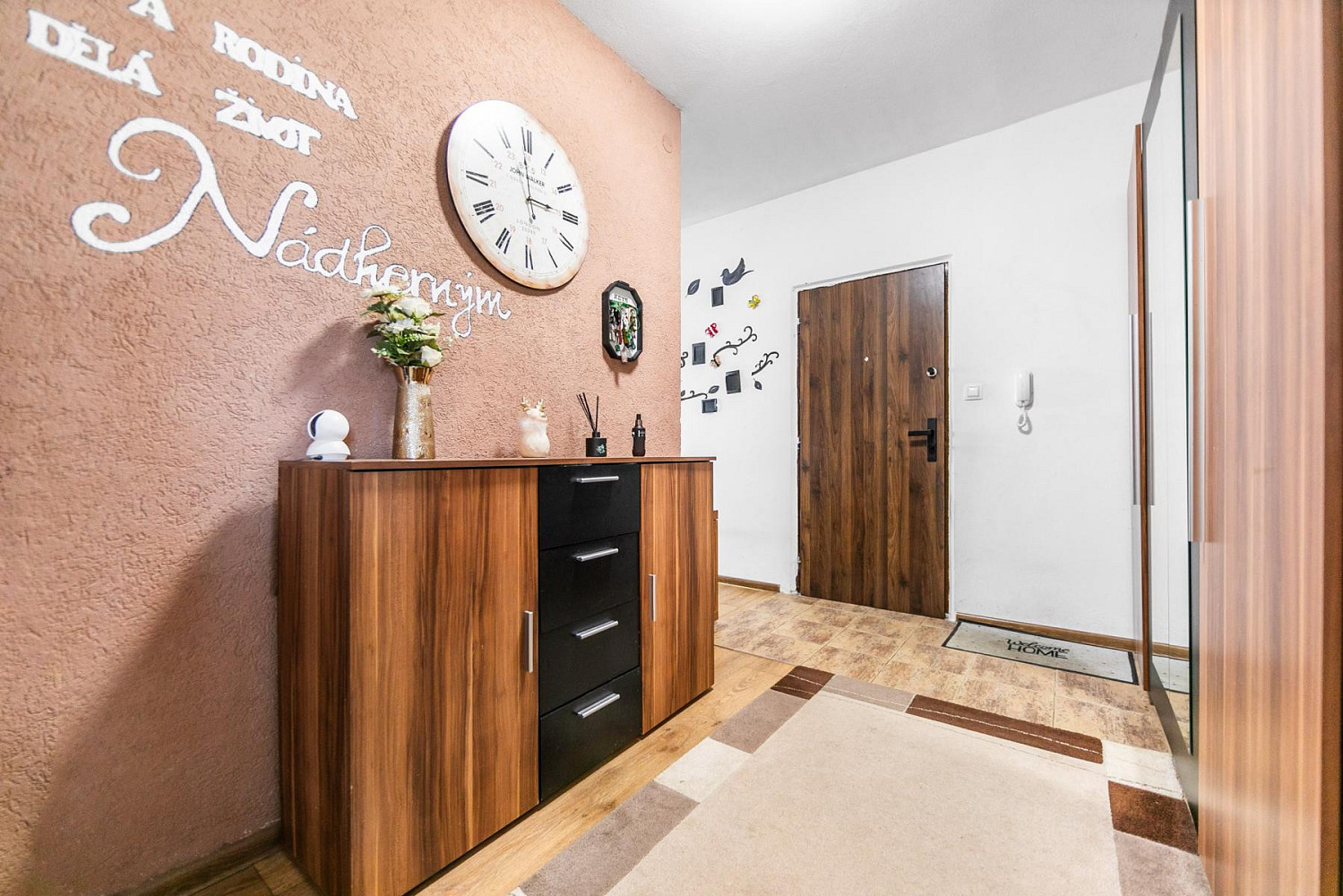 Prodej bytu 2+1 68 m² — photo 3