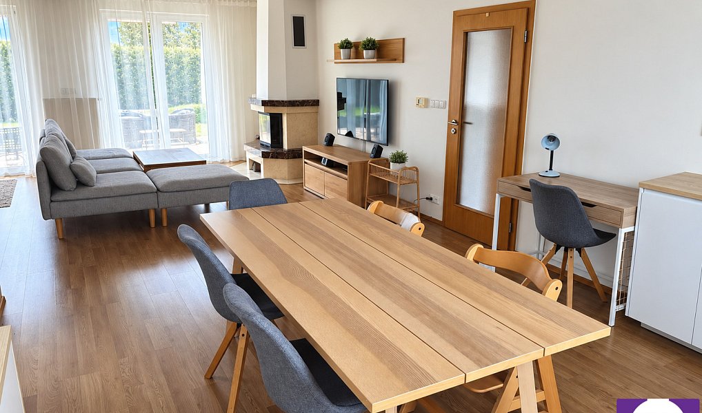 Pronájem domu 190 m² s pozemkem 500 m², Praha – náhled fotky 2