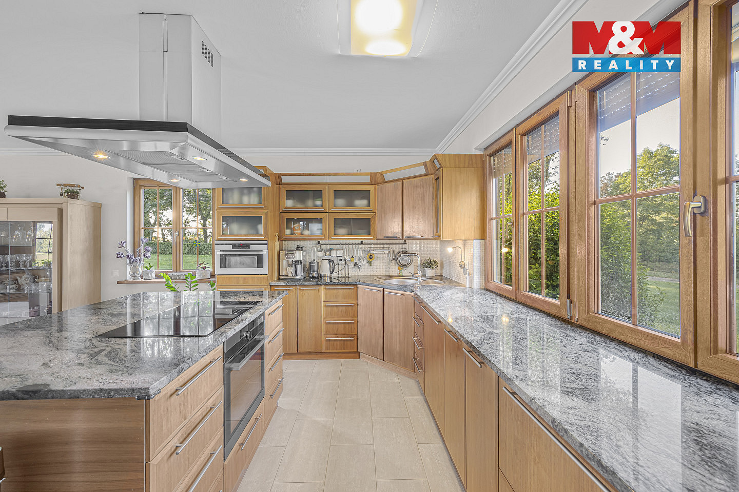 Prodej domu 360 m² s pozemkem 100 270 m² — photo 3