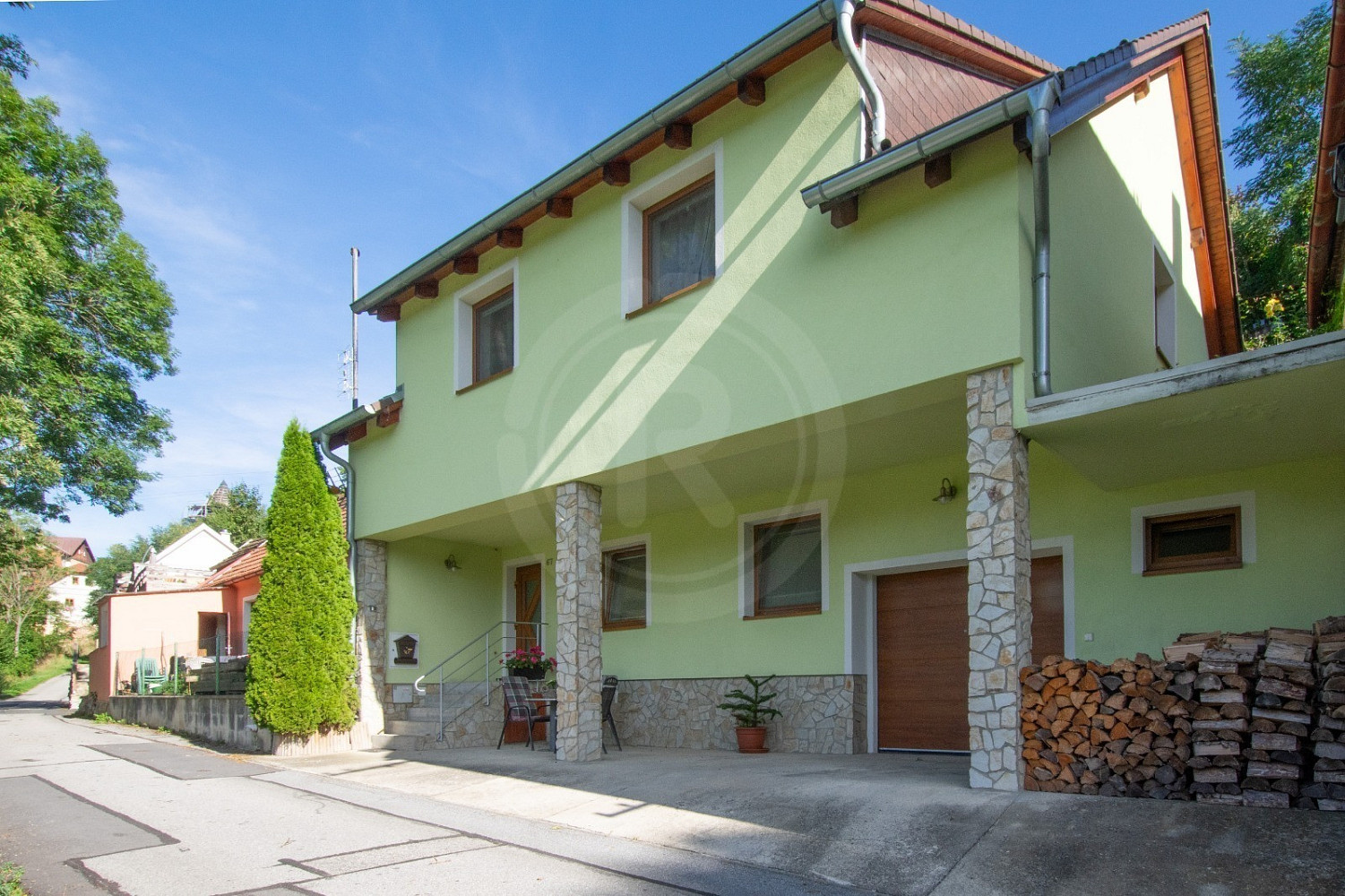 Prodej domu 100 m² s pozemkem 470 m²