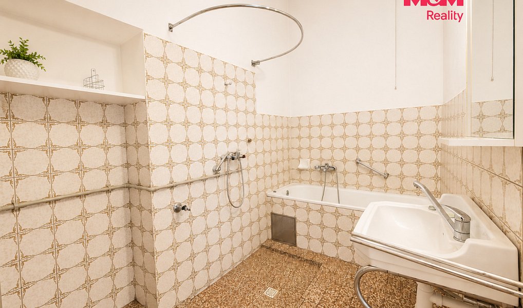 Prodej domu 205 m² s pozemkem 788 m², Hranice – náhled fotky 22