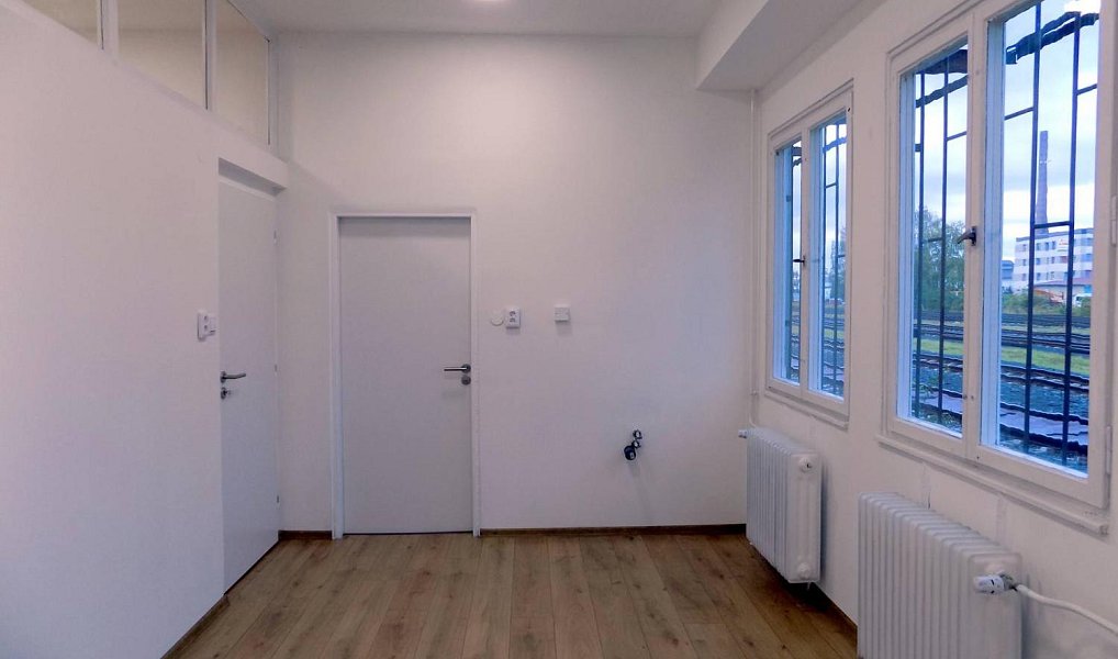 Pronájem kanceláře 114 m², Česká Lípa – náhled fotky 4