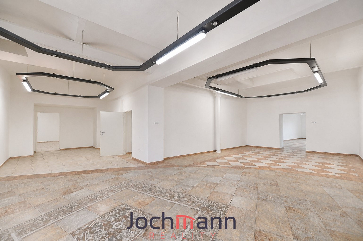 Pronájem obchodních prostor 501 m² – fotografie 2