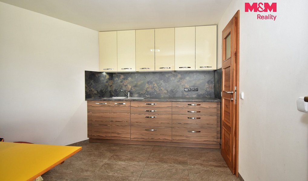 Prodej domu 180 m² s pozemkem 1 217 m², Spálov – náhled fotky 18