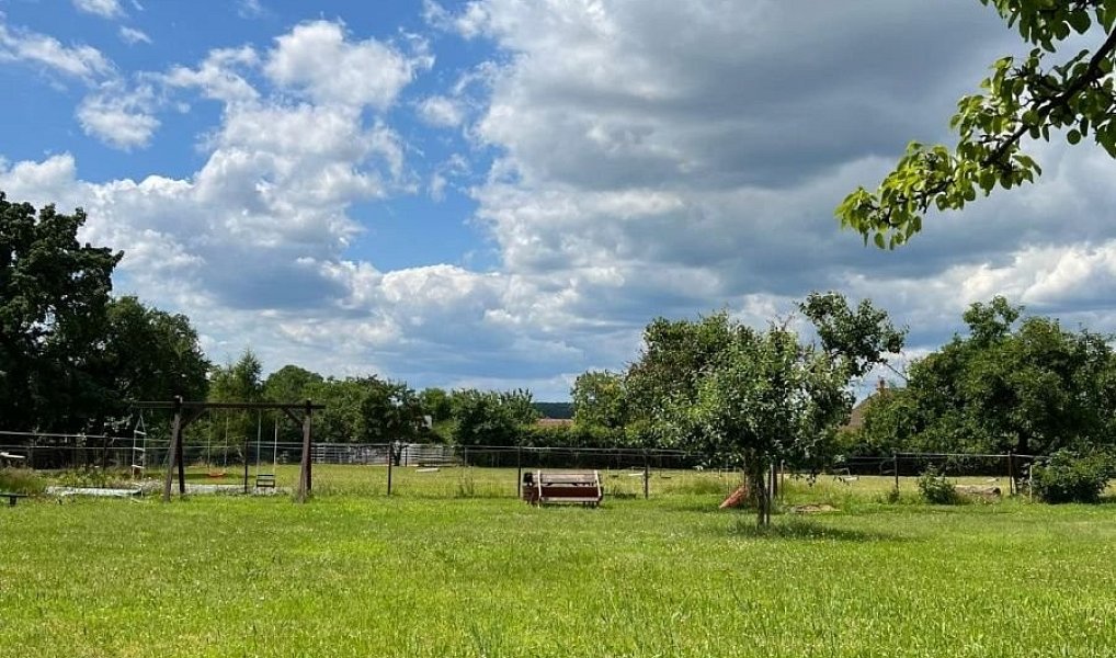 Prodej stavebního pozemku 815 m², Boseň – náhled fotky 2