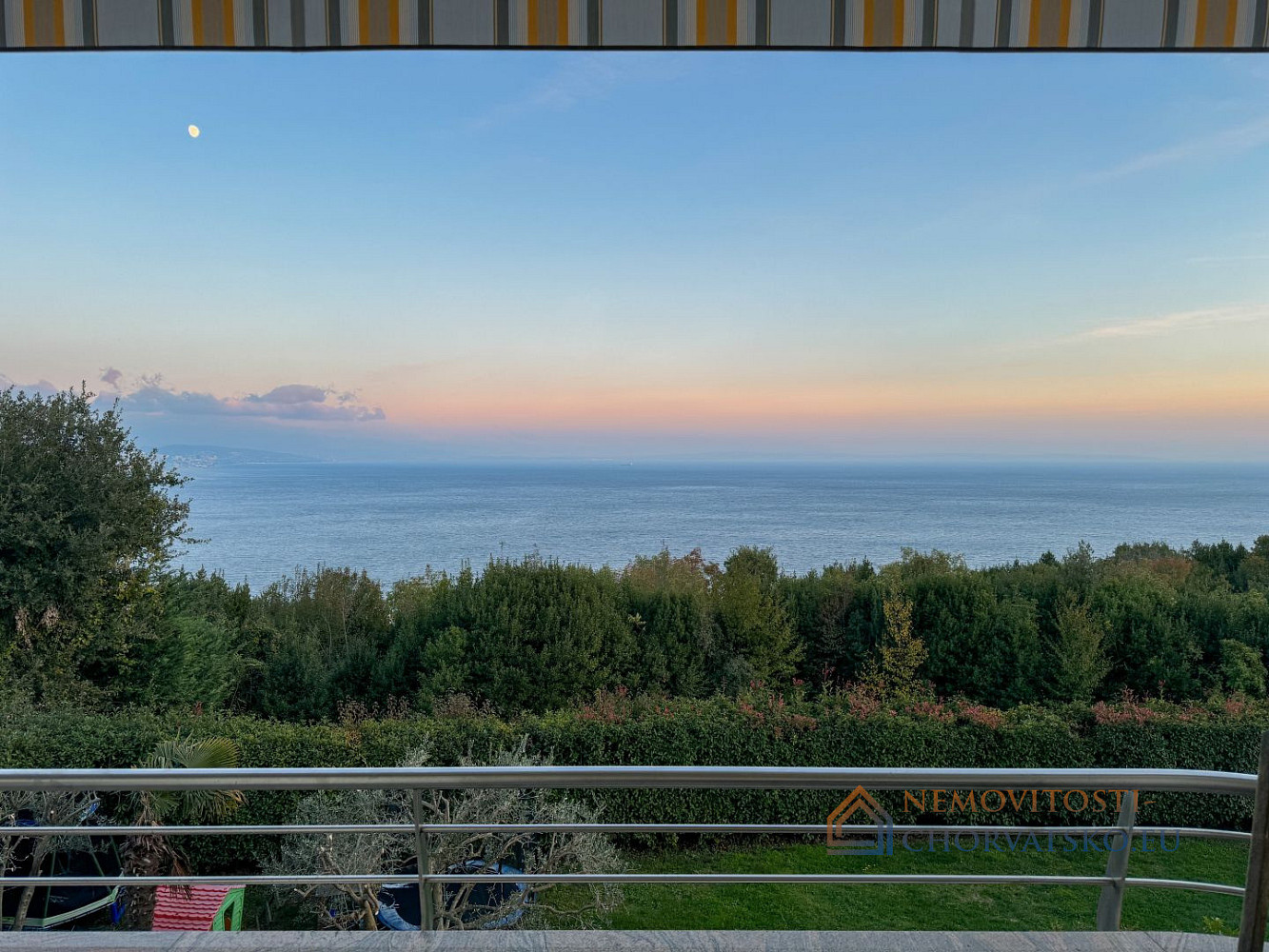 Prodej bytu 2+kk 96 m² - View 3