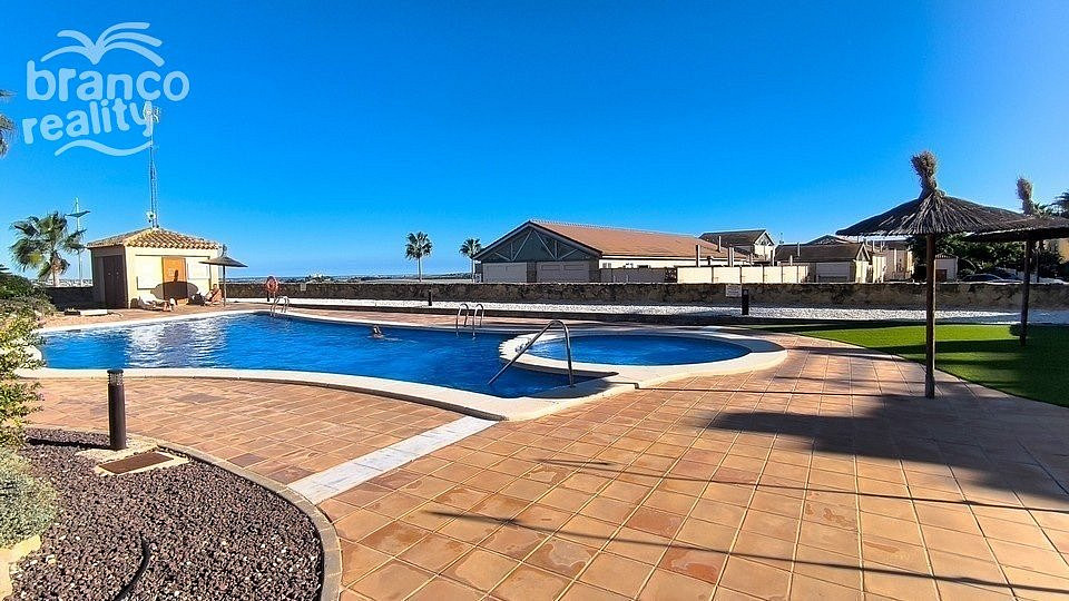 Prodej domu 122 m² s pozemkem 325 m² - Widok 4