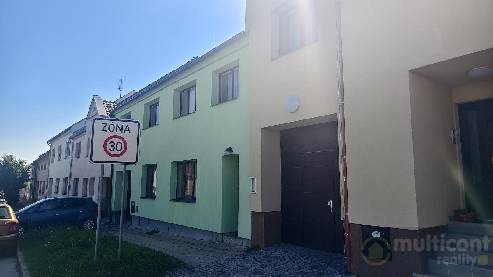 Prodej domu 285 m² s pozemkem 361 m² – fotografie 3