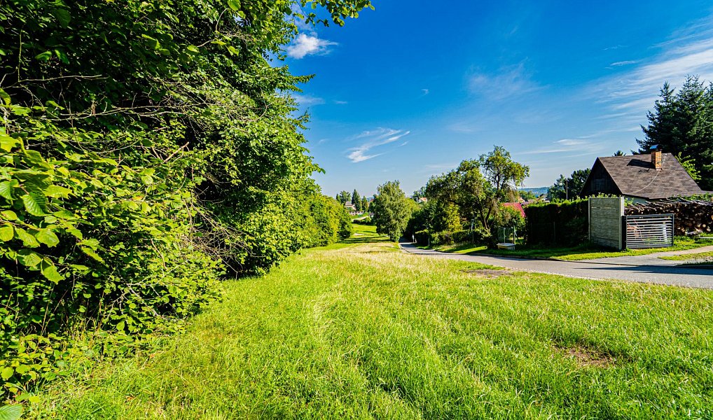 Prodej stavebního pozemku 1 062 m², Kamenice – náhled fotky 7