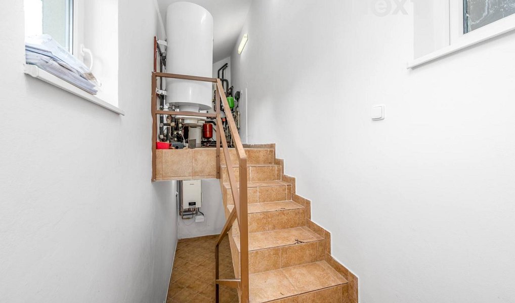 Prodej domu 337 m² s pozemkem 915 m², Praha – náhled fotky 25