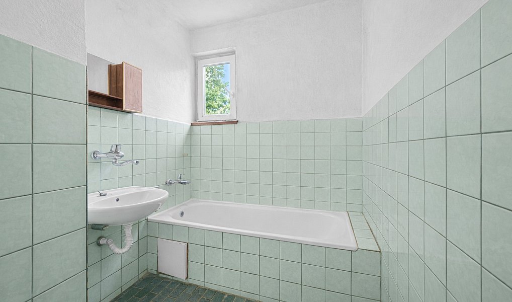 Prodej domu 230 m² s pozemkem 1 636 m², Lomnice nad Lužnicí – náhled fotky 15