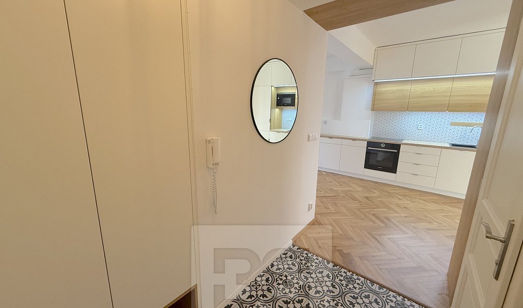 Pronájem bytu 3+kk 72 m², Praha – náhled fotky 12