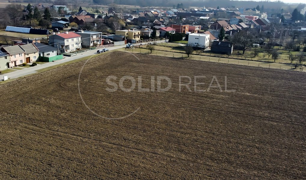 Prodej stavebního pozemku 5 332 m², Uhřičice – náhled fotky 3