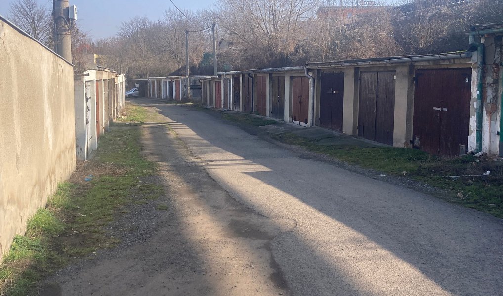 Pronájem garáže, 21m2, Teplice- Libušina, Teplice – náhled fotky 2