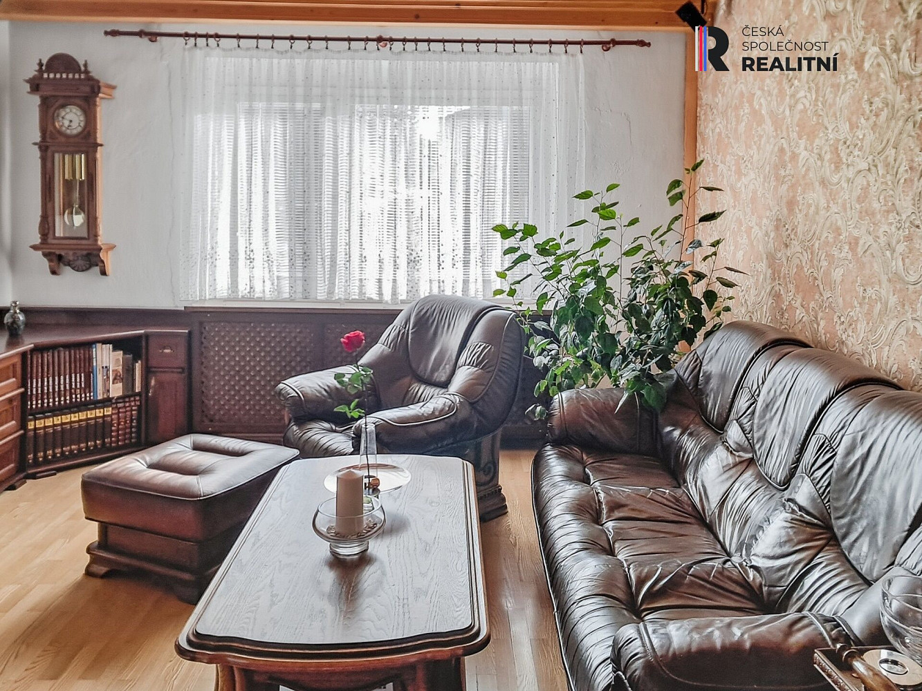 Prodej domu 176 m² s pozemkem 985 m² – fotografie 3