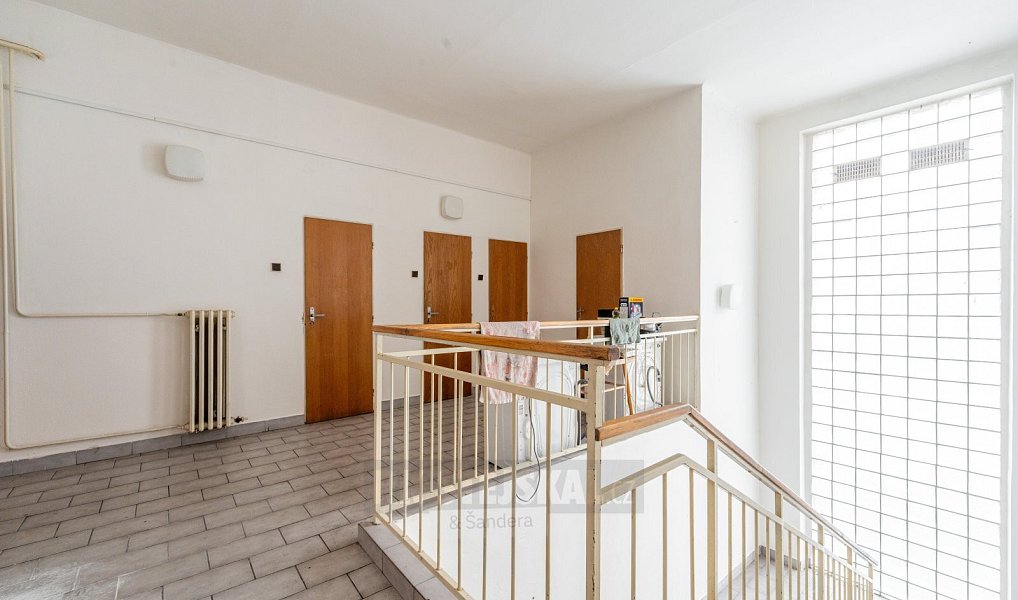Prodej ubytovacího objektu 1 104 m², Protivín – náhled fotky 16