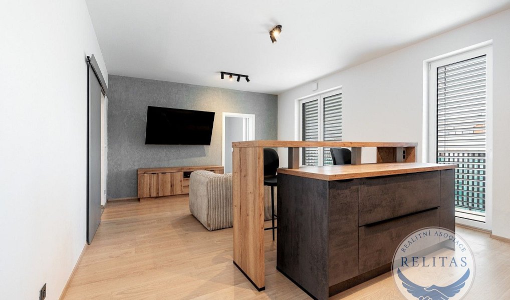 Prodej bytu 4+kk 145 m², Kladno – náhled fotky 3