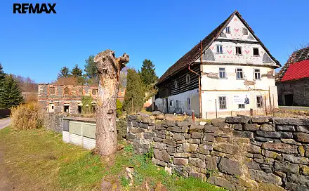 Prodej domu 300 m² s pozemkem 1 942 m², Úštěk - Konojedy, okres Litoměřice