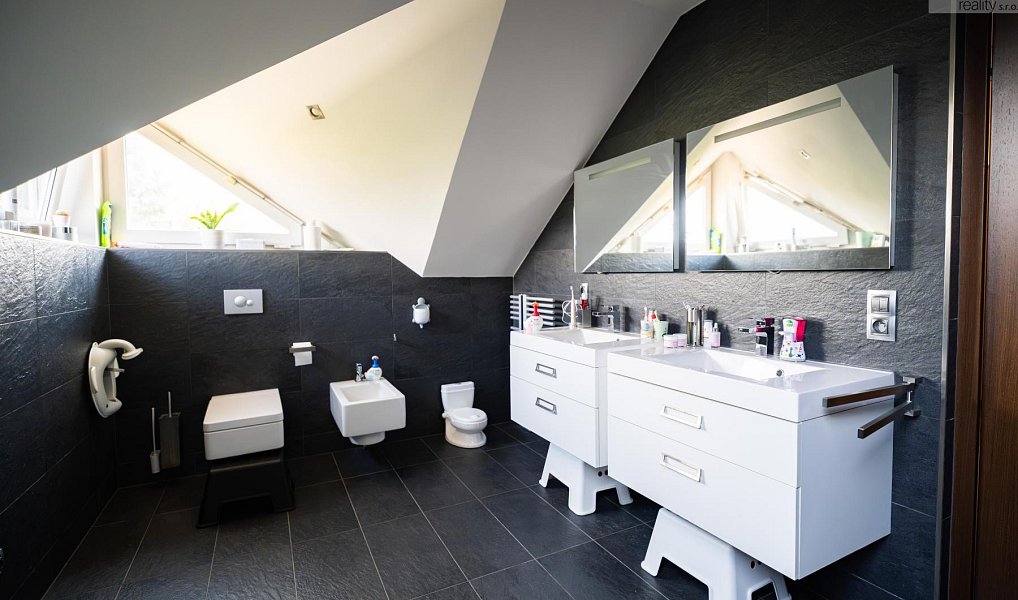 Prodej domu 116 m² s pozemkem 1 115 m², Jirkov – náhled fotky 22