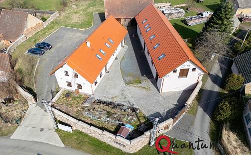 Prodej domu 577 m² s pozemkem 2 938 m², Loket, okres Benešov