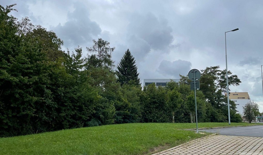 Prodej stavebního pozemku 2 738 m², Praha – náhled fotky 5
