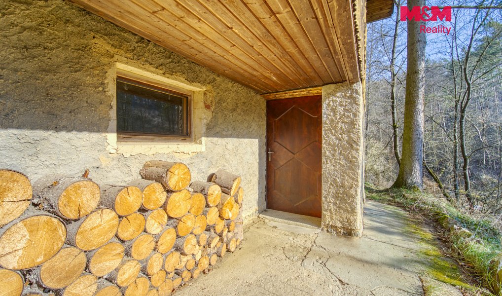 Prodej chaty/chalupy 70 m² s pozemkem 55 m², Čerňovice – náhled fotky 3
