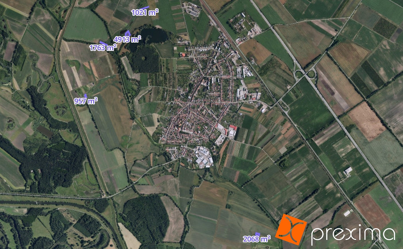 Prodej pozemku 1 355 m²