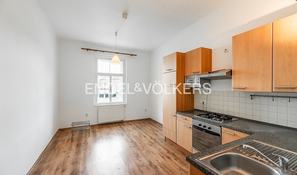 Pronájem bytu 1+1 44 m², Praha – náhled fotky 2