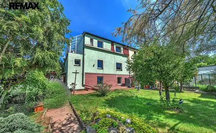Prodej domu 195 m² s pozemkem 561 m², Krolmusova, Praha 6 - Řepy