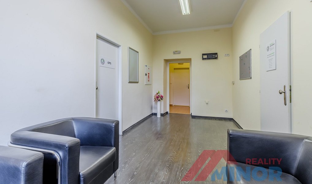 Pronájem kanceláře 69 m², Slaný – náhled fotky 15