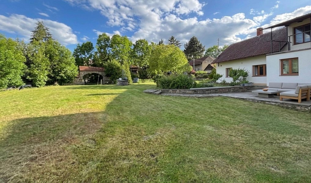 Prodej domu 184 m² s pozemkem 1 210 m², Barchovice – náhled fotky 24
