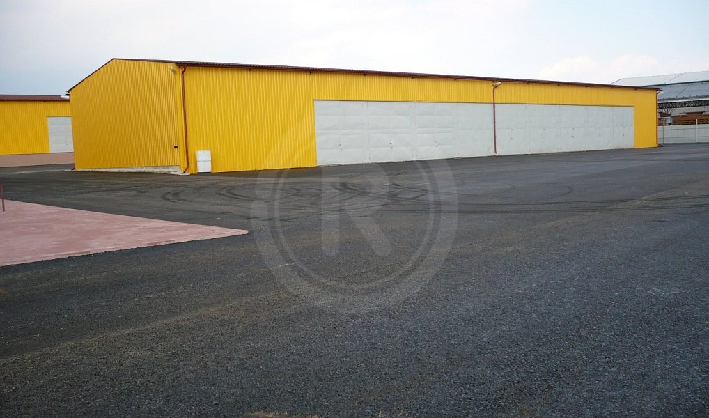 Pronájem skladovacích prostor 825 m², České Budějovice – fotka 1 z 23