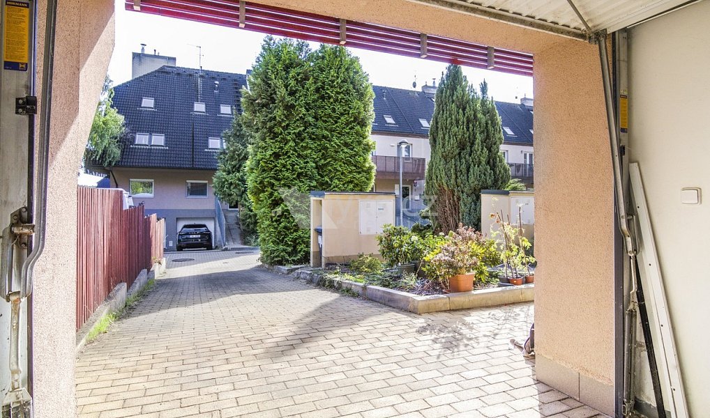 Pronájem bytu 3+kk 98 m², Praha – náhled fotky 4