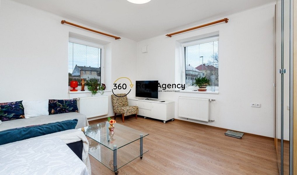 Prodej domu 299 m² s pozemkem 1 977 m², Lužec nad Cidlinou – náhled fotky 14